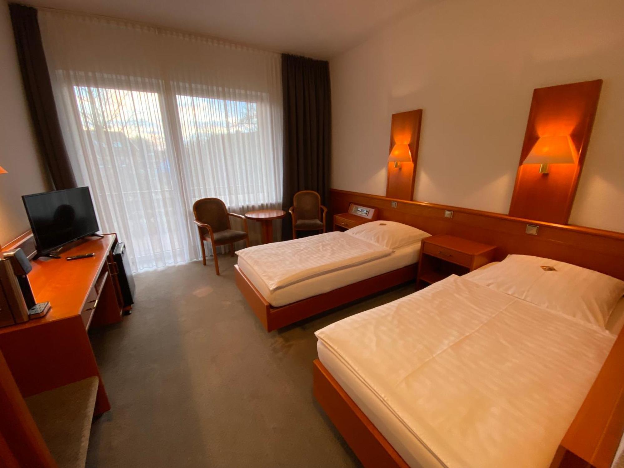 Adamidis Hotel Altenmedingen Buitenkant foto
