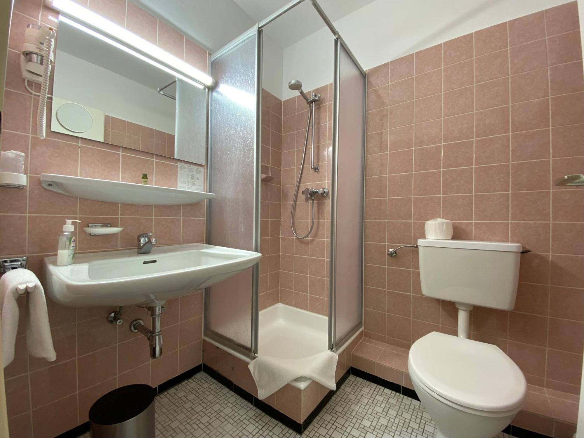 Adamidis Hotel Altenmedingen Buitenkant foto